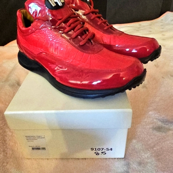 MAURI MEN'S SPORT SHOES 1 time worn size 10 $200 - Picture 2 of 7